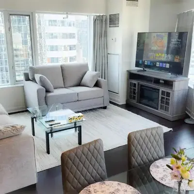 Pantages Skyline Suite in Toronto Centre - Free Parking