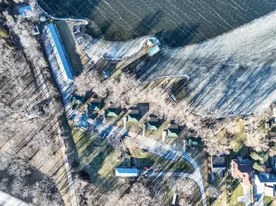 Gallery image of 2-bedroom Lake Front Cottage in Harwood ON #2 in Harwood