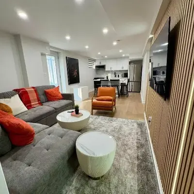 2 BR Private Basement Suite | Minutes from YYZ