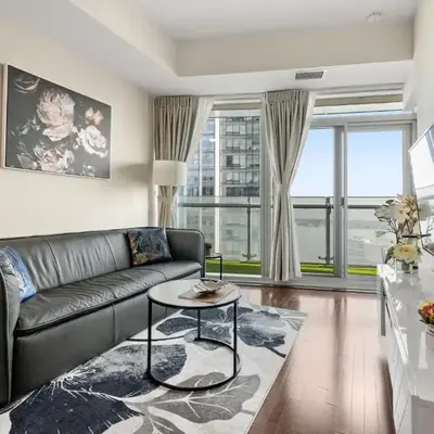 Luxury Lakeview Downtown Condo