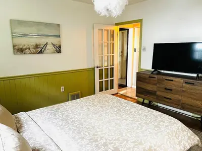 Gallery image of Elegant Retreat in Niagara Falls