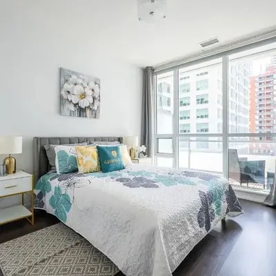Modern Apartments 2BR 2BA Lillian St with Balcony