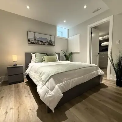 Stylish 1BR in Queen West