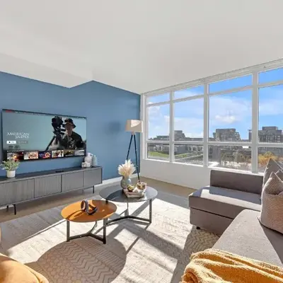 Spacious Retreat Luxe 3BR Condo with City Views
