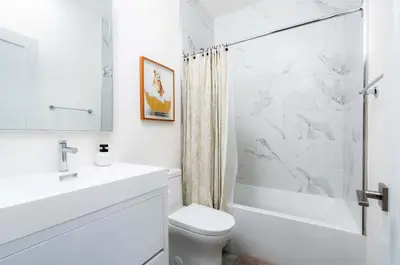 Gallery image of Urban 2BDRM Steps to College and Bathurst! in Toronto