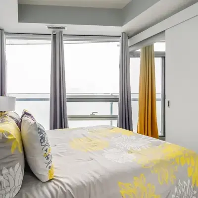 Sunshiny 1 BD 61st Floor Outstanding View
