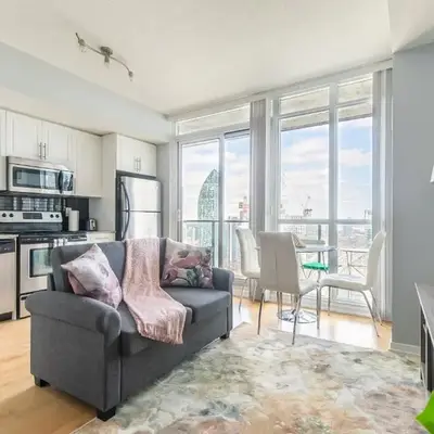 1 Bedroom Condo Bremner Blvd Downtown Toronto