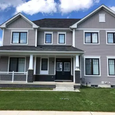 Two Adjacent Modern Homes in West Niagara Sleep 16