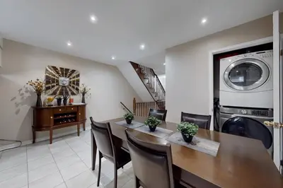 Gallery image of Spacious 4-Story Townhome in North York in Toronto
