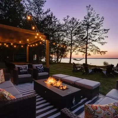 Waterfront Casa in wine County with SAUNA and HOT TUB