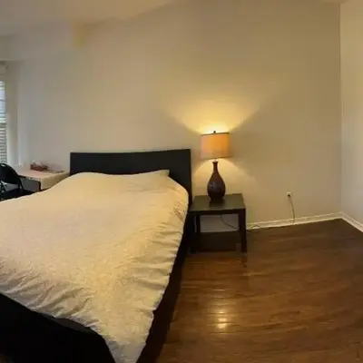 Private comfortable M1 bedroom