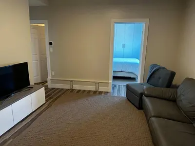 Gallery image of Renovated 2 bdrm apartment in central Hamilton in Hamilton