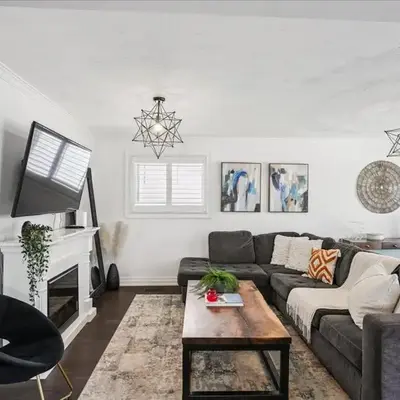 Bright 3-BDRM House