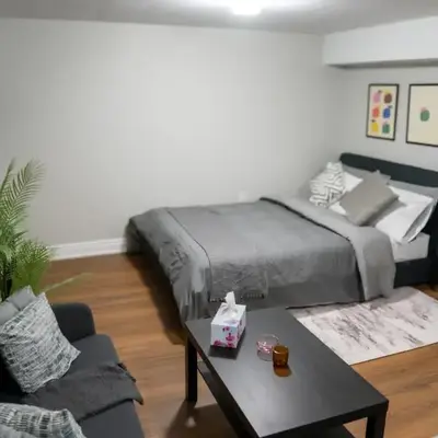 Studio Apartment B - Full Kitchen - Cozy and Modern