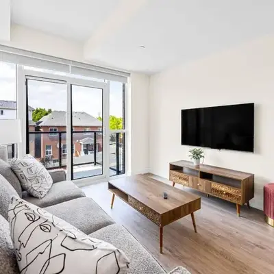 Stylish 3BR Penthouse with Stunning City Views