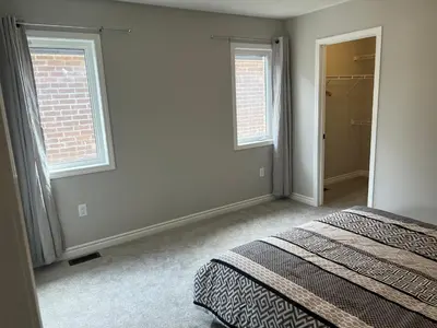 Gallery image of 4 bedroom Pickering home in Pickering