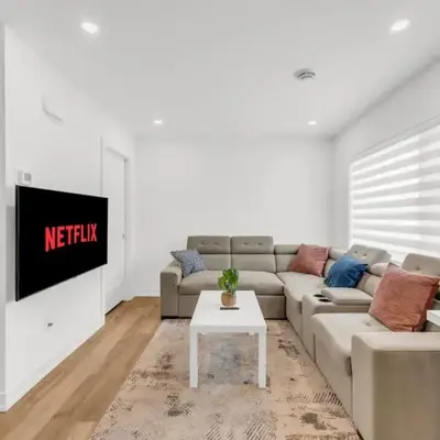 5 Mins to the Falls Brand New Home