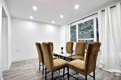 Gallery image of Modern Bright Home by Tim Hortons Field Xbox in Hamilton