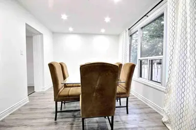 Gallery image of Modern Bright Home by Tim Hortons Field Xbox in Hamilton