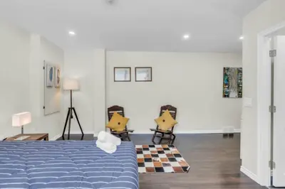 Gallery image of Buddahs Humble Abode Mins to Falls and BBQ Area in Niagara Falls