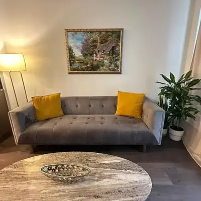 Cozy Condo Midtown Toronto