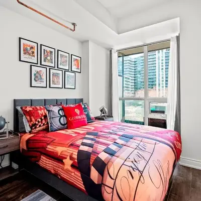1 Bedroom Condo with Balcony Fort York Downtown Toronto
