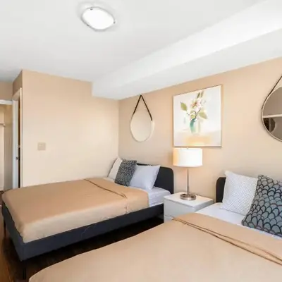 High-Rise Luxury 3 BR/2BA | Spectacular 180° Views