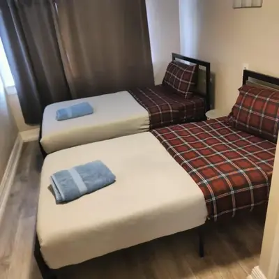 Affordable Toronto Downtown Bloor Stay