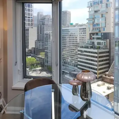 Cozy Studio in the heart of Yorkville