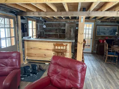 Gallery image of res Lakefront Chalet is a perfect place to retreat in Ennismore