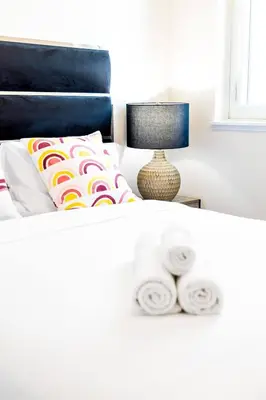 Gallery image of Exquisite 3BR with Den & Complimentary Parking in Toronto