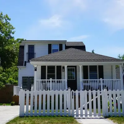 Water View - Modern Cottage in Niagara-on-the-Lake