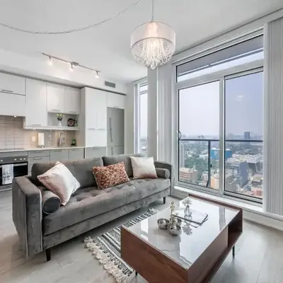 The WELL Suites - Entertainment District Toronto