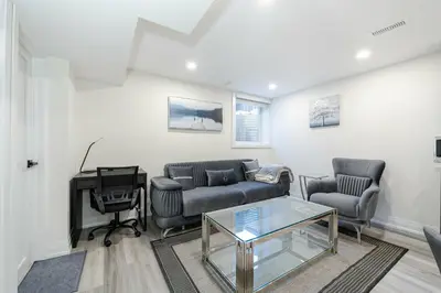 Gallery image of Ideally located Apartment in North York in Toronto