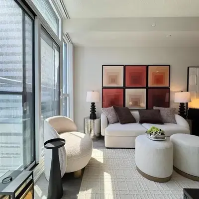 Deluxe Suites & Towers Downtown Toronto