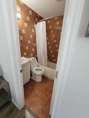 Gallery image of Fully furnished bachelor basement suite in Toronto in Toronto