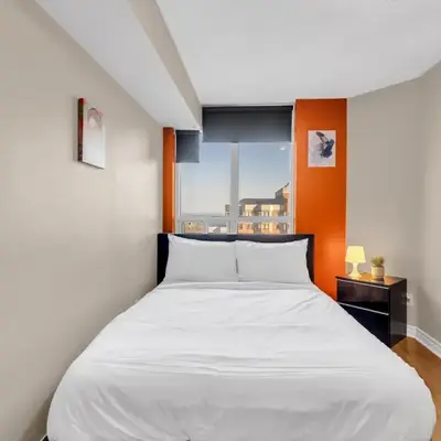 2 bedroom spacious apartment in Mississauga