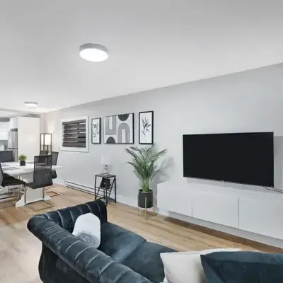 Welcome To Our Modern 2Bdrm
