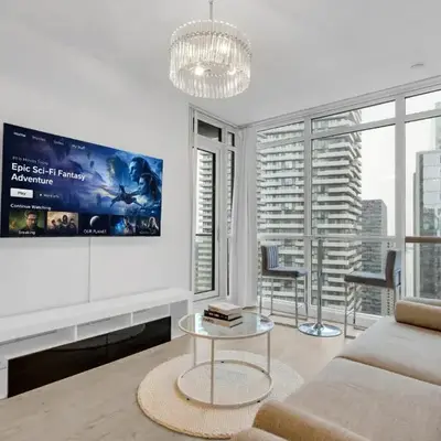 Luxe 3-Bedroom Lakeview Condo