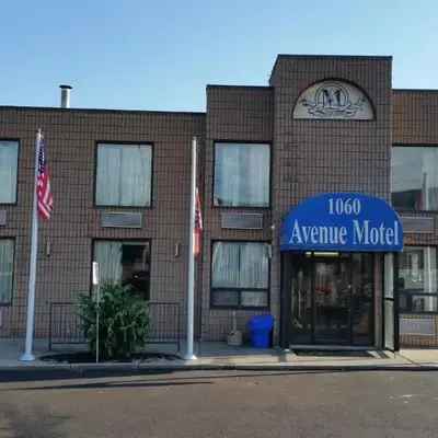 Avenue Motel