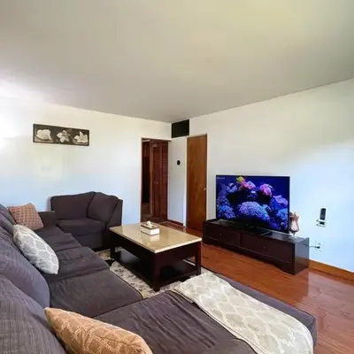 Cozy 3BR House Near Airport & Transit!