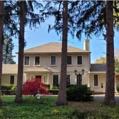 Charlotte Garden Bed and Breakfast
