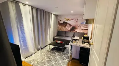 Gallery image of Kia luxury house in Richmond Hill