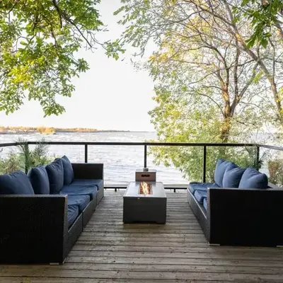 Luma Lakehouse Icewine Lakefront | Deck + Hot Tub