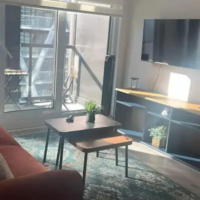 Sleep 2 guests cozy couch