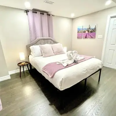 Violet Escape Modern Apt 1B 1B