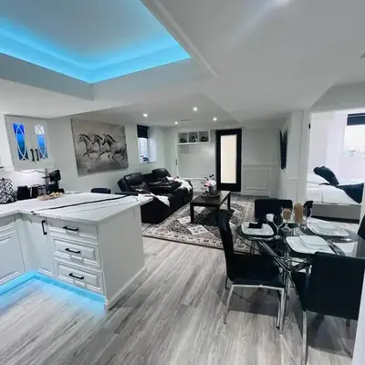 Luxury 2 Bedroom 2Bathroom Modern B Apartment in Ajax