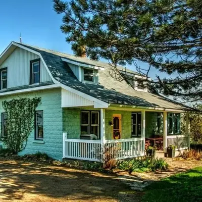 Beaver Valley Farmhouse with Pool & Stunning Views