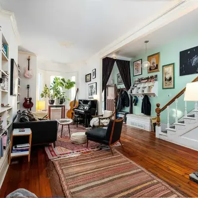 Spacious 3 Bedroom Toronto Home with Piano