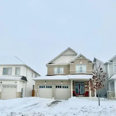 Charming Short-Term Stay Near Downtown Fergus & Elora Mill